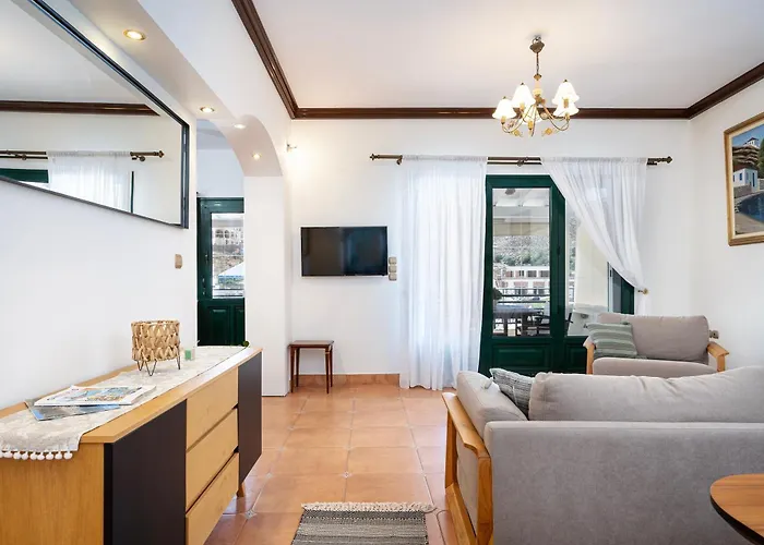 Marys Beachfront Vlichadia