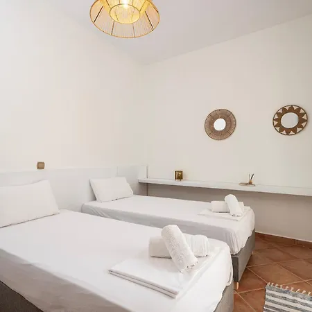 Apartament Marys Beachfront Vlichadia