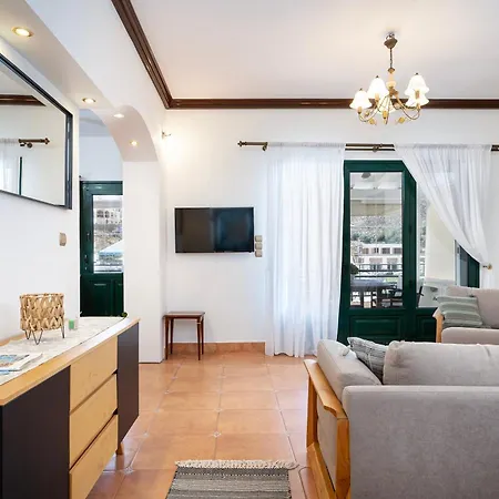 Marys Beachfront Vlichadia